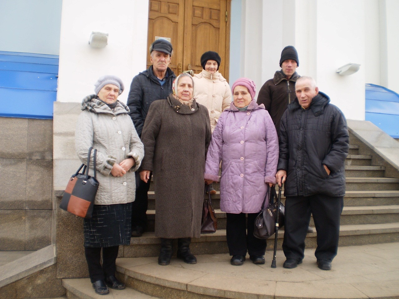 Фотовыставку о Венценосной семье посетили сотрудники комплексного центра социального обслуживания